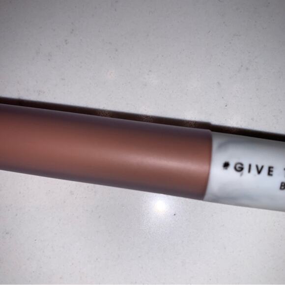 LALA Hydromatte Lip Stain dark nude - Picture 3 of 9